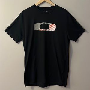Men’s tshirt. Oakley.